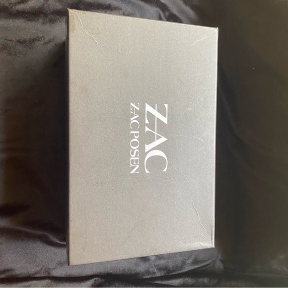 HEELS NWB - Picture 4 of 5